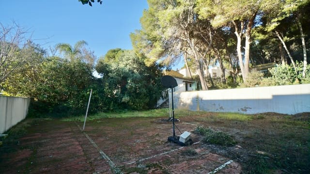 Building Plot for sale in Moraira, Teulada-Moraira - € 360,000 (Ref: 9517876)