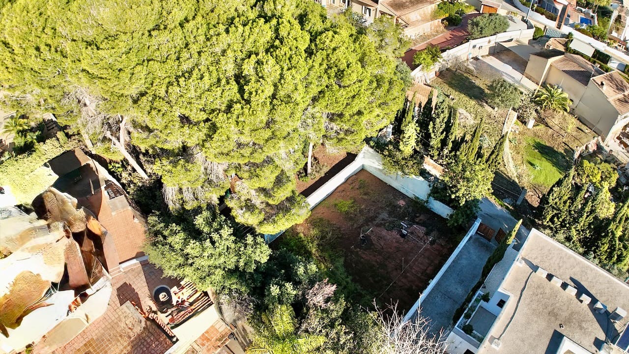 Building Plot for sale in Moraira - € 360,000 (Ref: 9517876)