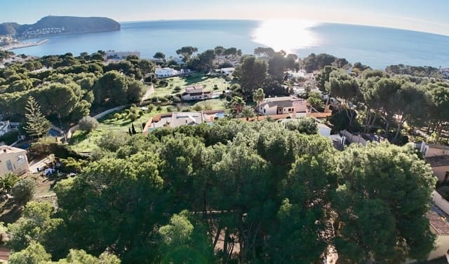 Terrain à Bâtir à vendre à Moraira, Teulada-Moraira - 360 000 € (Ref: 9517876)