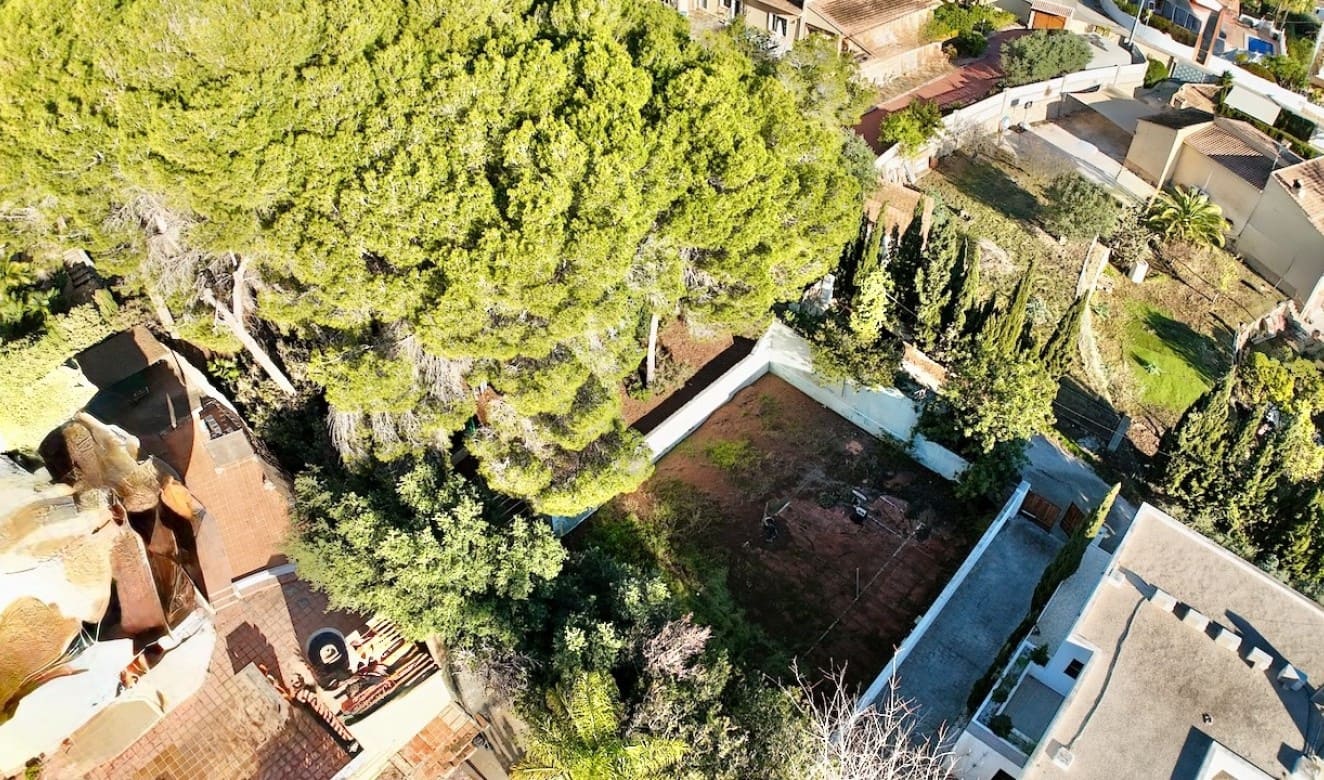 Building Plot for sale in Moraira - € 360,000 (Ref: 9517876)