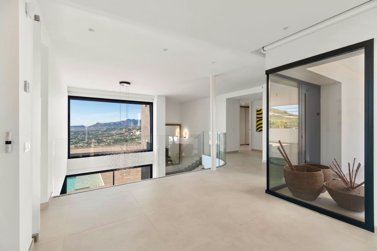 5 Zimmer Villa zu verkaufen in Cumbre del Sol mit Pool - 3.250.000 € (Ref: 9563729)