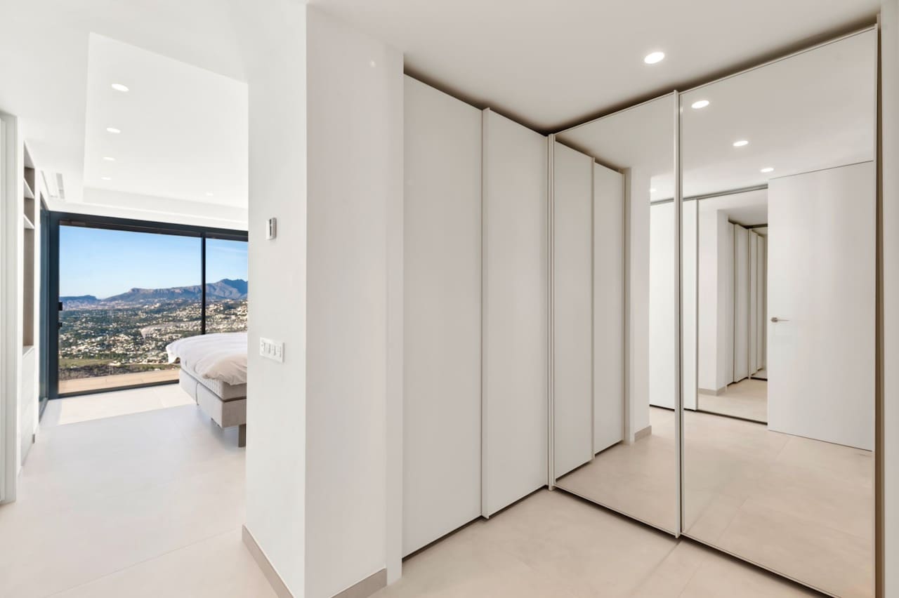 5 Zimmer Villa zu verkaufen in Cumbre del Sol mit Pool - 3.250.000 € (Ref: 9563729)