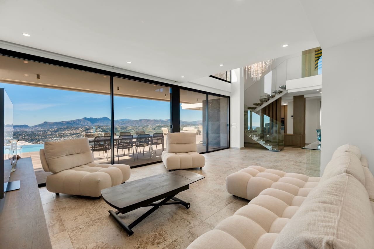 5 Zimmer Villa zu verkaufen in Cumbre del Sol mit Pool - 3.250.000 € (Ref: 9563729)