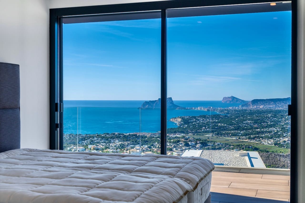 5 Zimmer Villa zu verkaufen in Cumbre del Sol mit Pool - 3.250.000 € (Ref: 9563729)