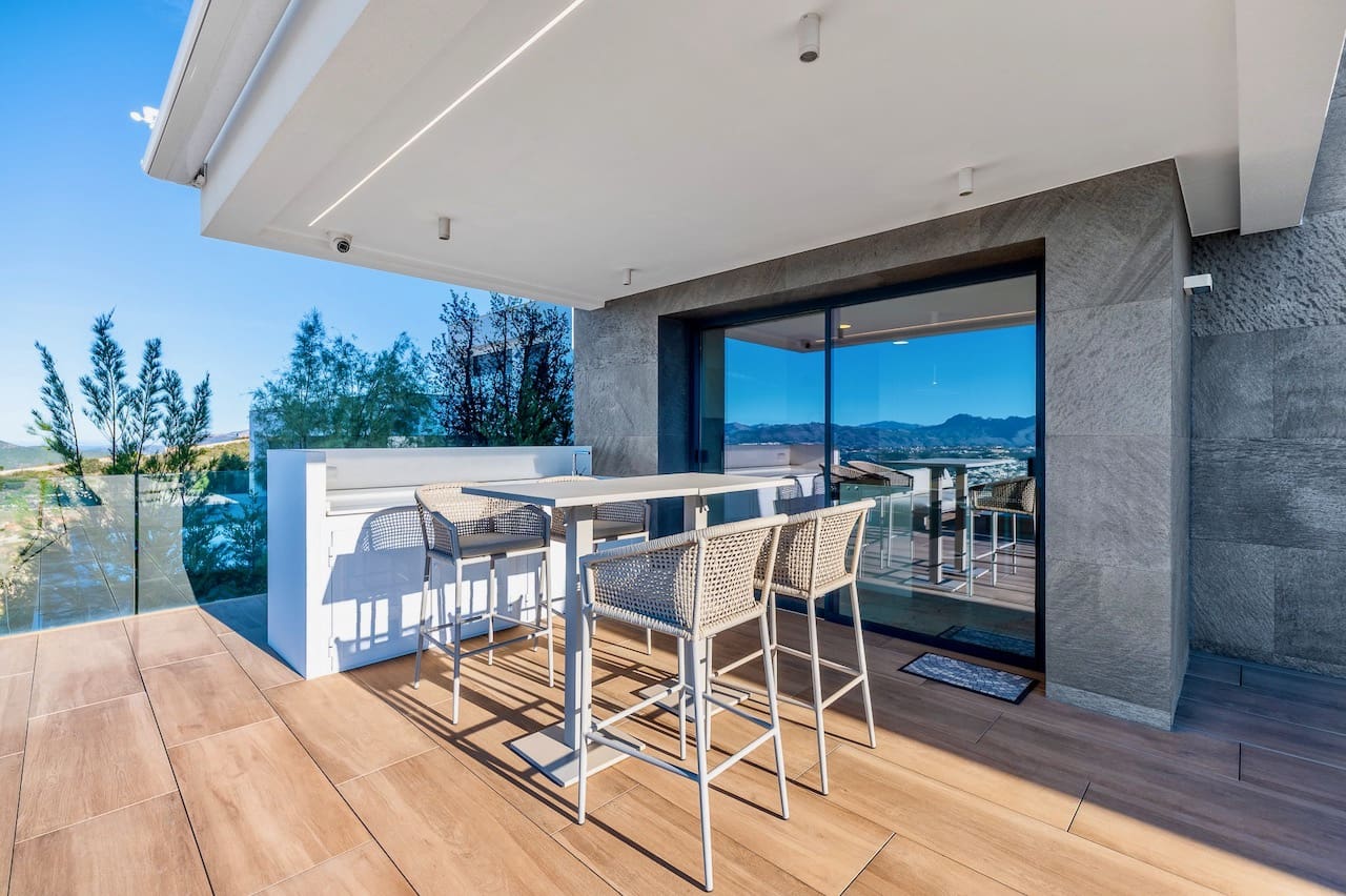 5 Zimmer Villa zu verkaufen in Cumbre del Sol mit Pool - 3.250.000 € (Ref: 9563729)