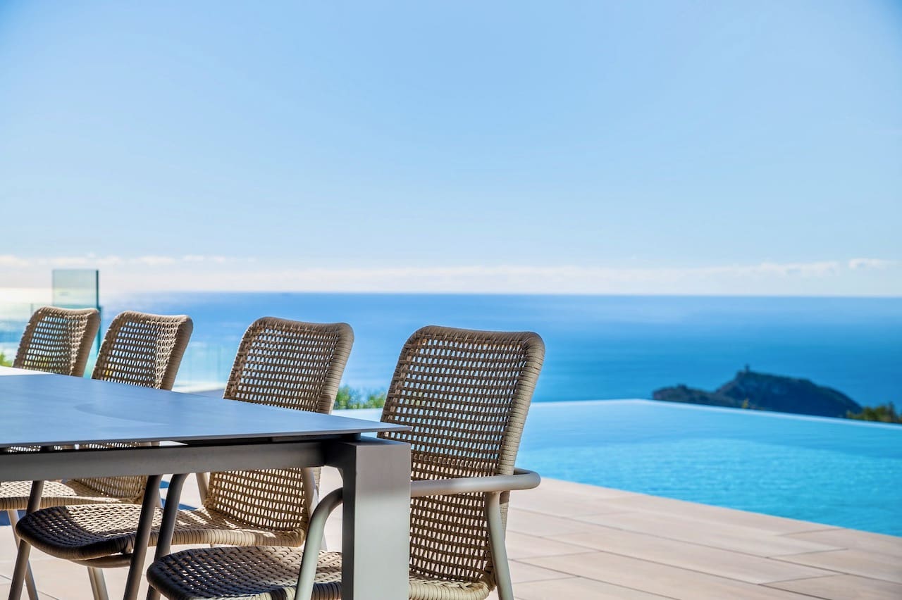 5 Zimmer Villa zu verkaufen in Cumbre del Sol mit Pool - 3.250.000 € (Ref: 9563729)