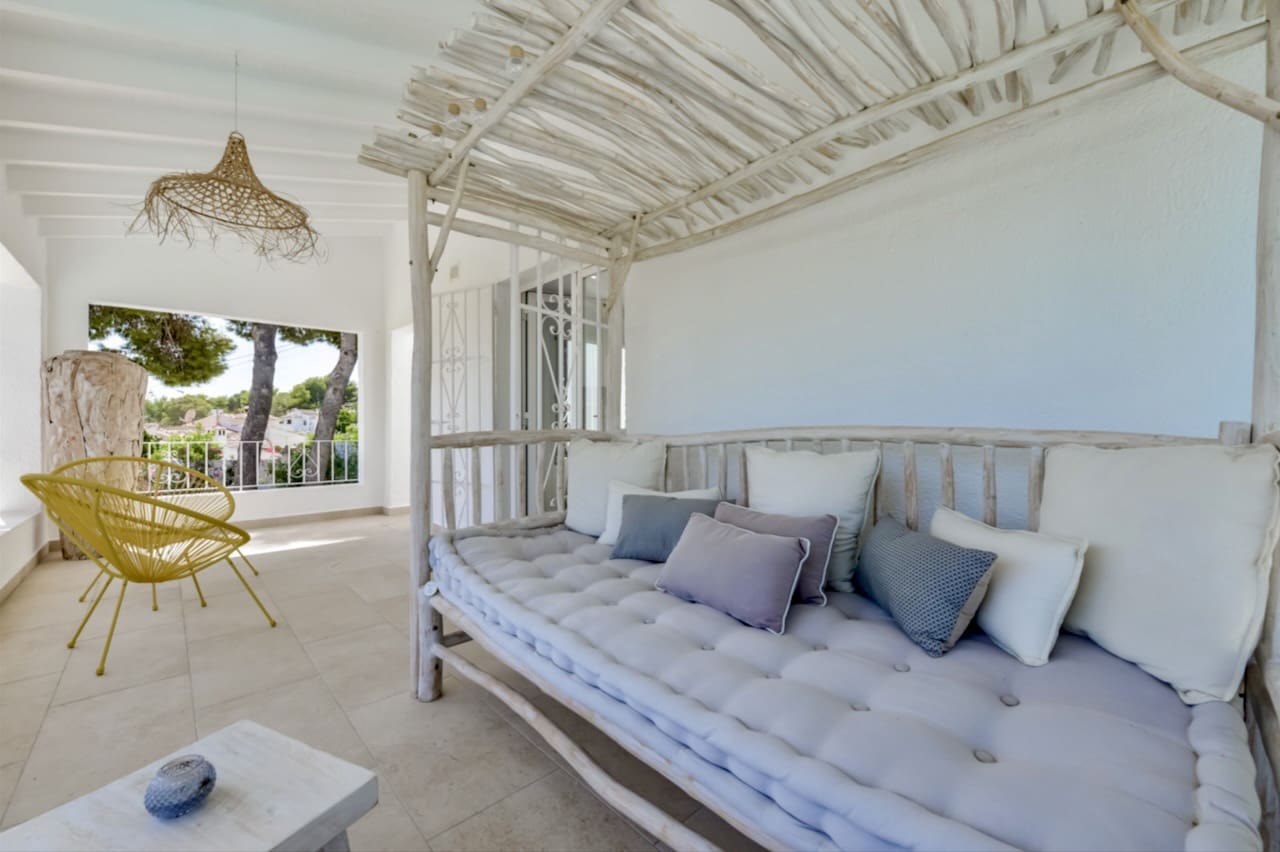 Chalet de 6 habitaciones en Moraira en venta con piscina - 859.000 € (Ref: 9569421)