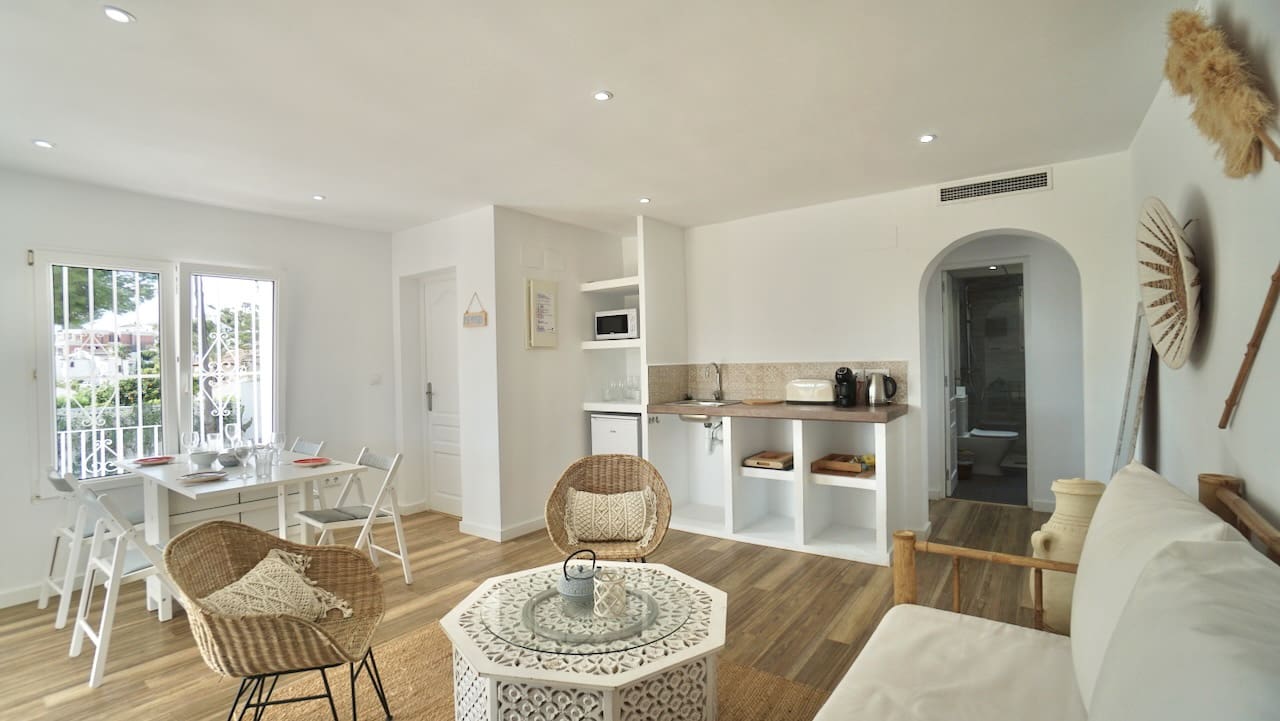 Chalet de 6 habitaciones en Moraira en venta con piscina - 859.000 € (Ref: 9569421)