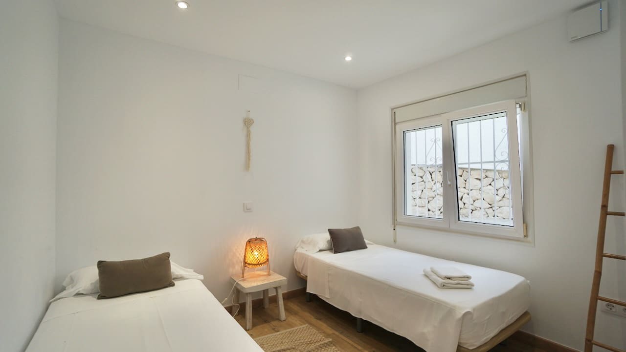 Chalet de 6 habitaciones en Moraira en venta con piscina - 859.000 € (Ref: 9569421)