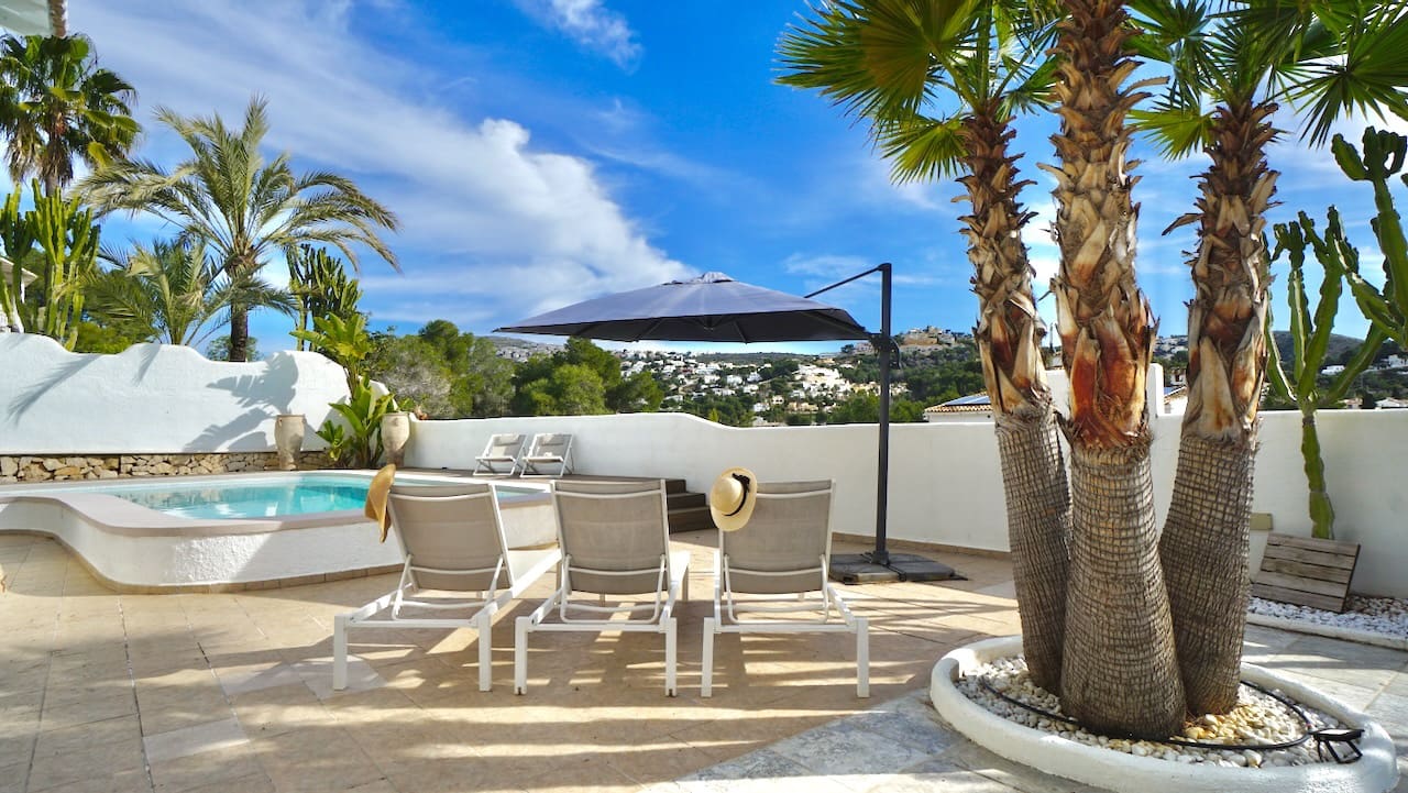 Chalet de 6 habitaciones en Moraira en venta con piscina - 859.000 € (Ref: 9569421)