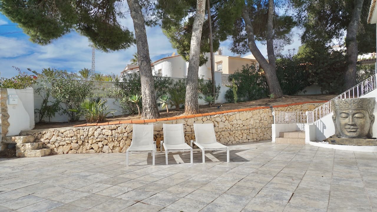 Chalet de 6 habitaciones en Moraira en venta con piscina - 859.000 € (Ref: 9569421)