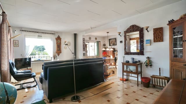 3 bedroom Villa for sale in Moraira, Teulada-Moraira with pool garage - € 649,000 (Ref: 9591802)