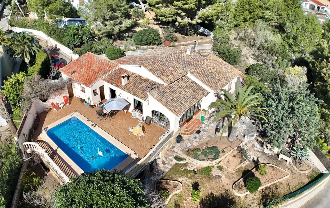 3 bedroom Villa for sale in Moraira with pool garage - € 649,000 (Ref: 9591802)