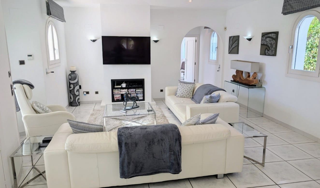 3 soverom Villa til salgs i Moraira med svømmebasseng - € 1 100 000 (Ref: 9699324)