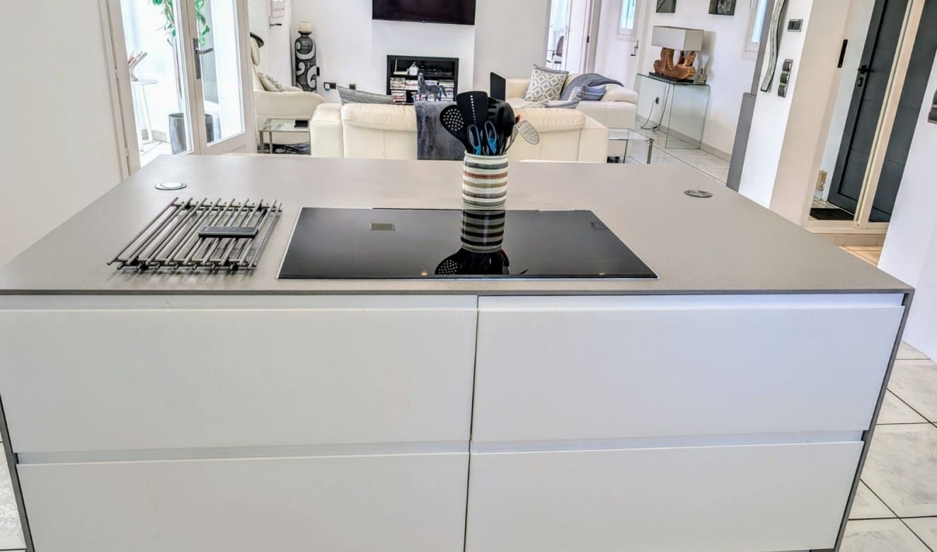 3 soverom Villa til salgs i Moraira med svømmebasseng - € 1 100 000 (Ref: 9699324)