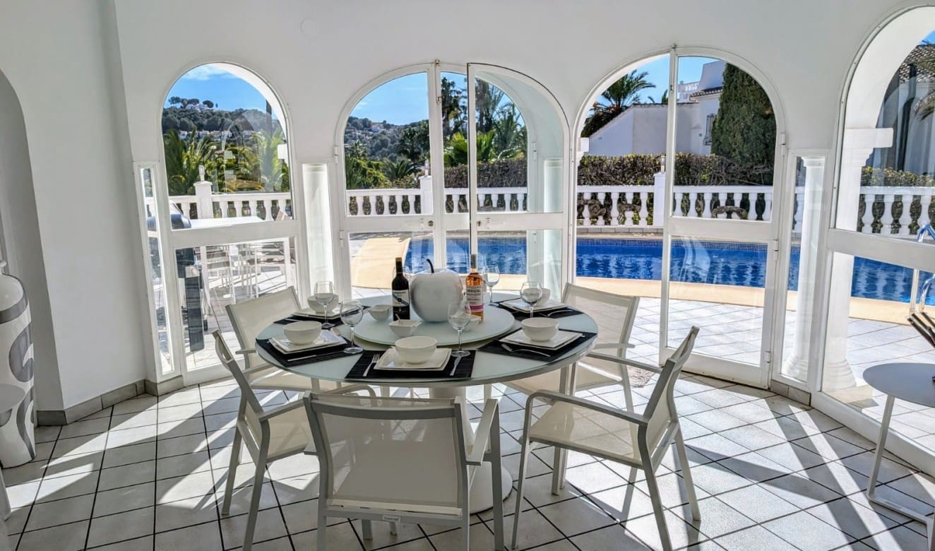 3 soverom Villa til salgs i Moraira med svømmebasseng - € 1 100 000 (Ref: 9699324)