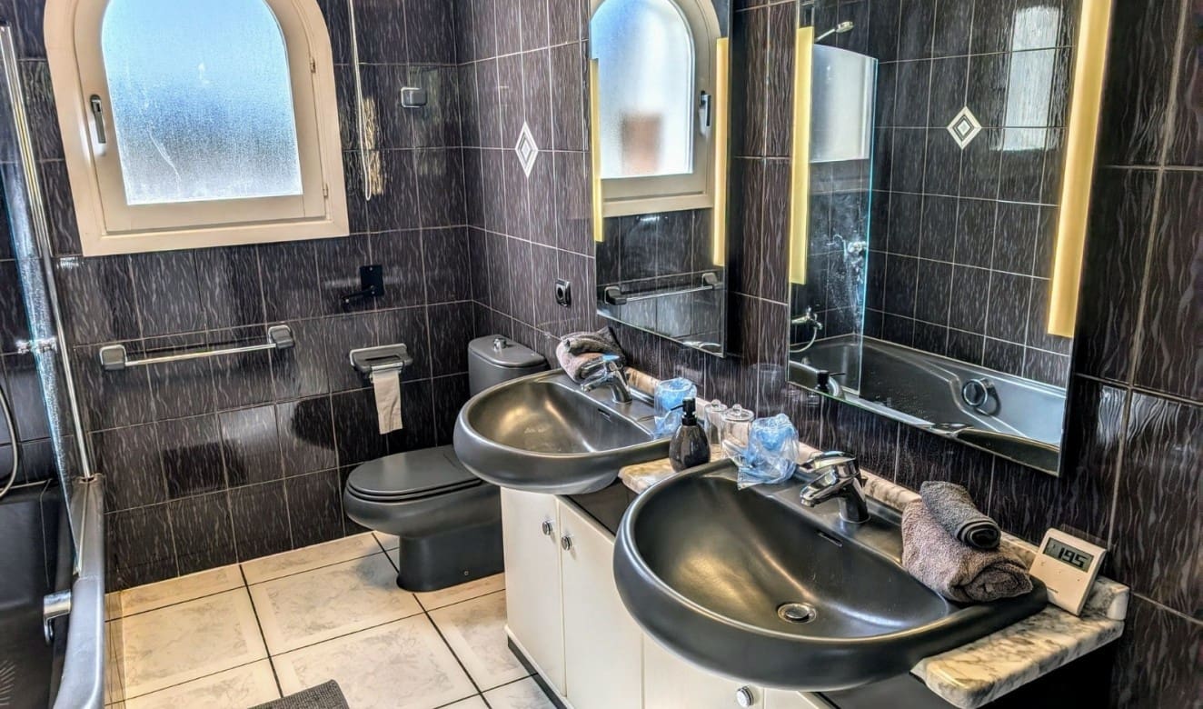 3 soverom Villa til salgs i Moraira med svømmebasseng - € 1 100 000 (Ref: 9699324)