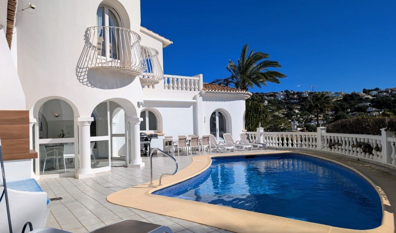 3 soverom Villa til salgs i Moraira med svømmebasseng - € 1 100 000 (Ref: 9699324)