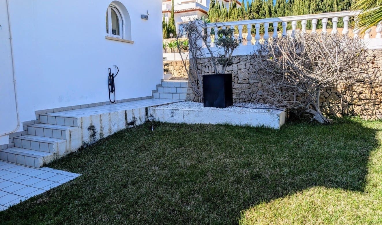 3 soverom Villa til salgs i Moraira med svømmebasseng - € 1 100 000 (Ref: 9699324)