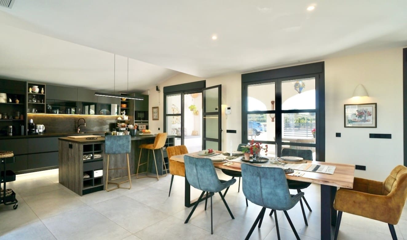 3 soveværelse Finca/Landehus til salg i Benissa med swimmingpool - € 1.395.000 (Ref: 9699326)