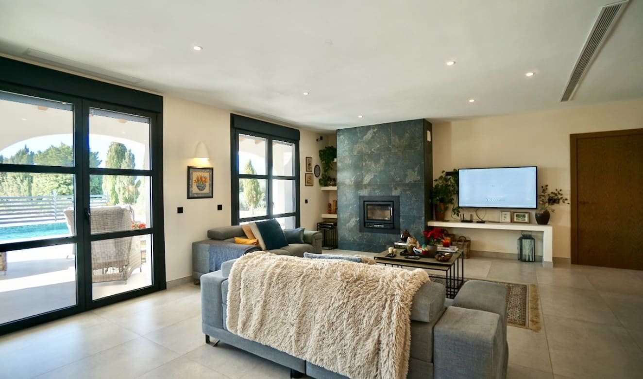 3 soveværelse Finca/Landehus til salg i Benissa med swimmingpool - € 1.395.000 (Ref: 9699326)