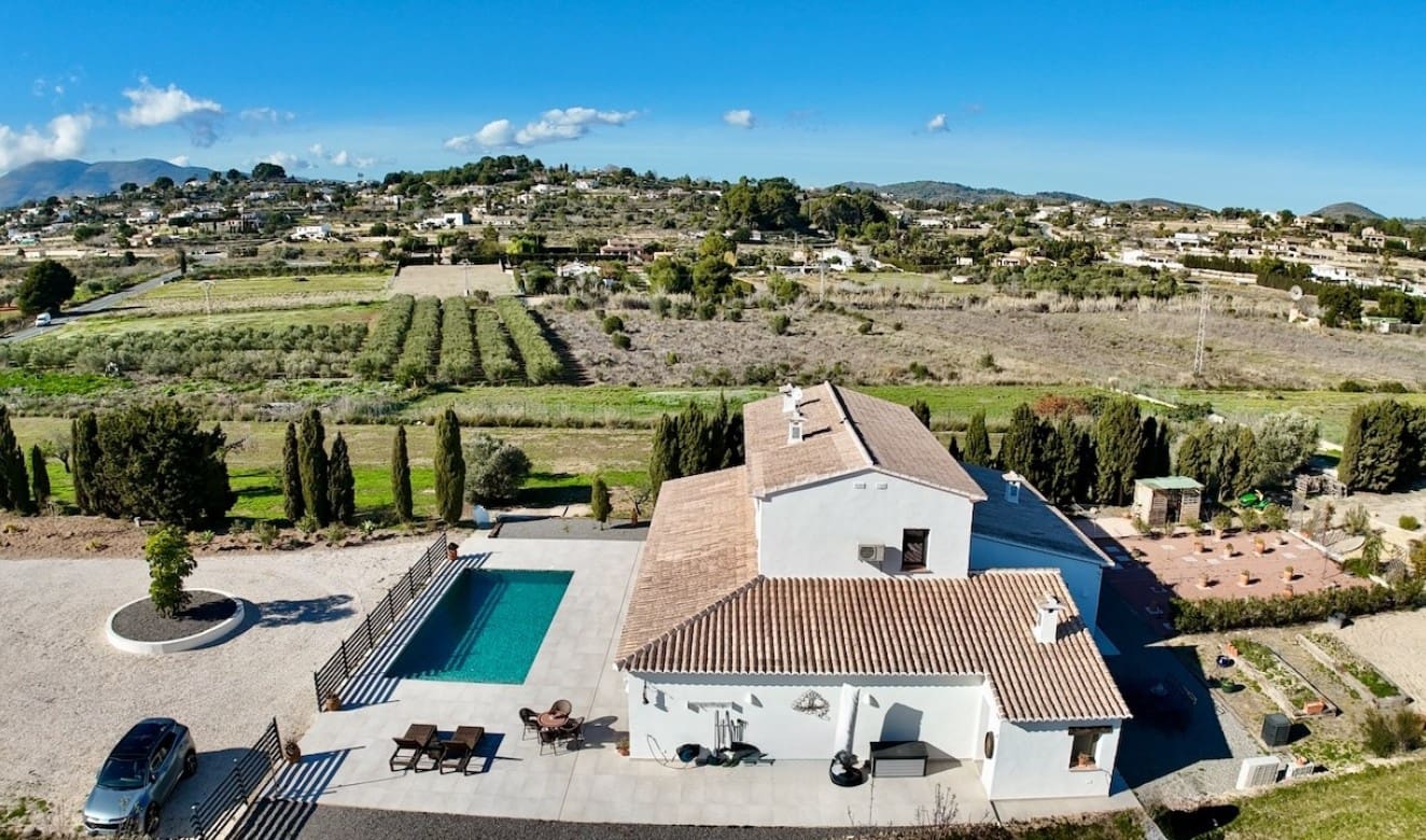 3 soveværelse Finca/Landehus til salg i Benissa med swimmingpool - € 1.395.000 (Ref: 9699326)