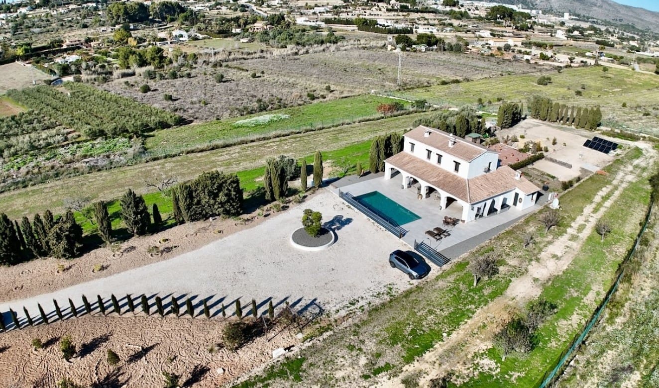 3 soveværelse Finca/Landehus til salg i Benissa med swimmingpool - € 1.395.000 (Ref: 9699326)