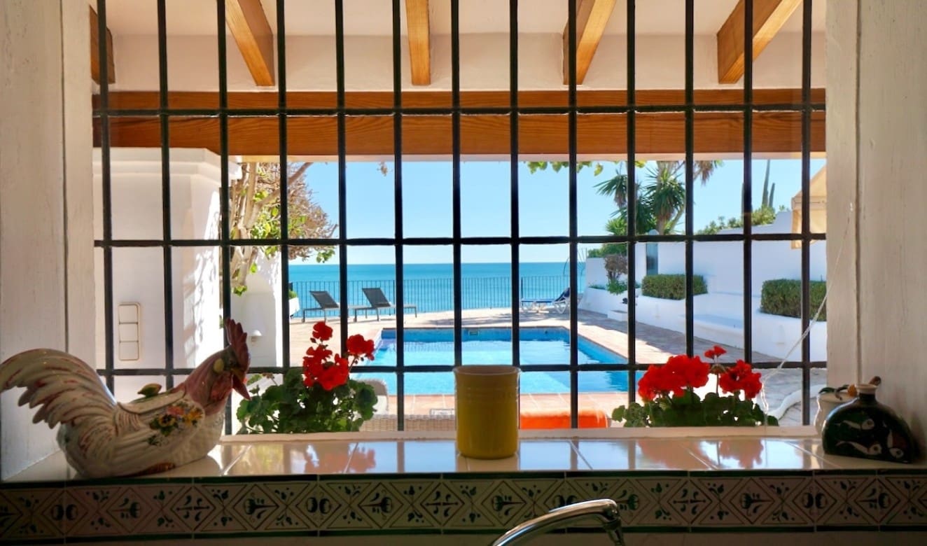 4 bedroom Villa for sale in Moraira with pool - € 2,990,000 (Ref: 9699327)