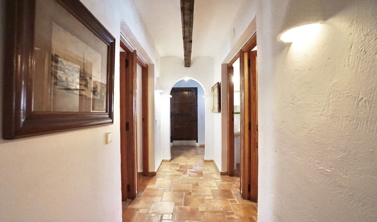 4 bedroom Villa for sale in Moraira with pool - € 2,990,000 (Ref: 9699327)