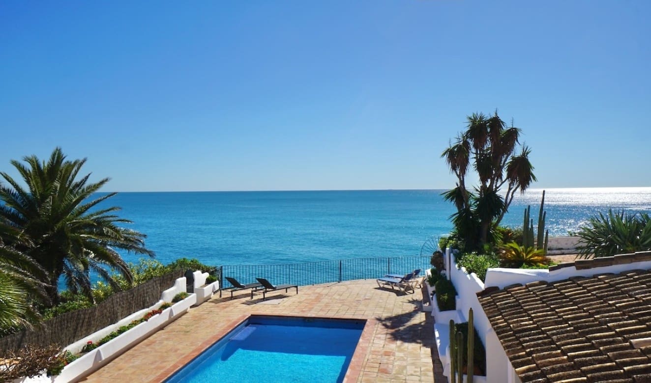 4 bedroom Villa for sale in Moraira with pool - € 2,990,000 (Ref: 9699327)
