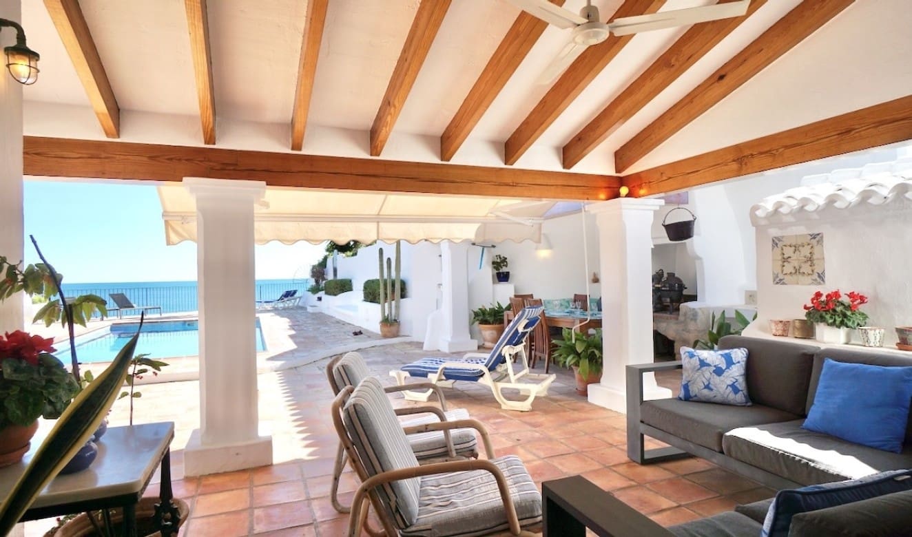 4 bedroom Villa for sale in Moraira with pool - € 2,990,000 (Ref: 9699327)