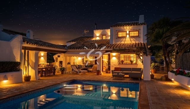 4 chambre Villa/Maison à vendre à Moraira, Teulada-Moraira avec piscine - 2 990 000 € (Ref: 9699327)