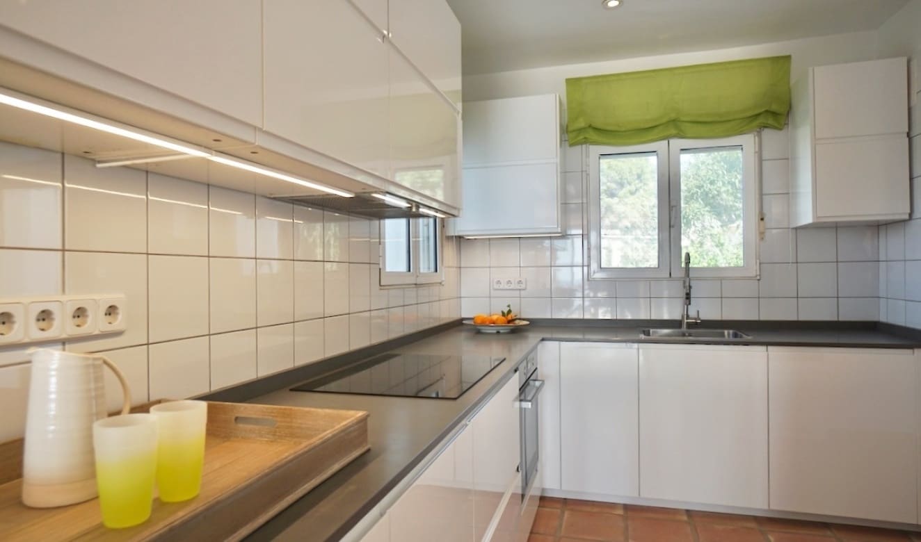 7 bedroom Villa for sale in Moraira with pool - € 2,750,000 (Ref: 9699328)