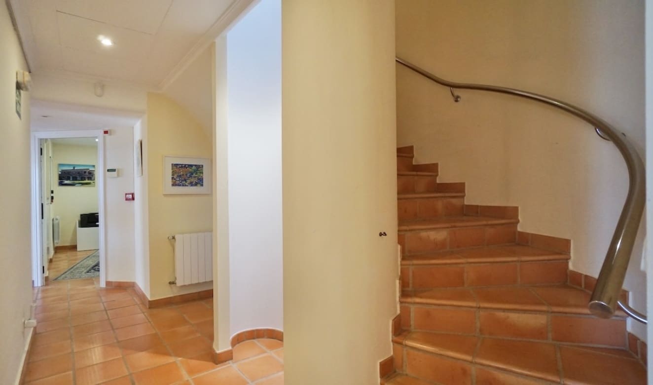 7 bedroom Villa for sale in Moraira with pool - € 2,750,000 (Ref: 9699328)