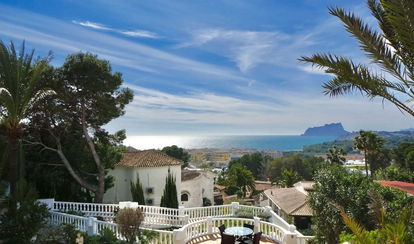 7 bedroom Villa for sale in Moraira with pool - € 2,750,000 (Ref: 9699328)