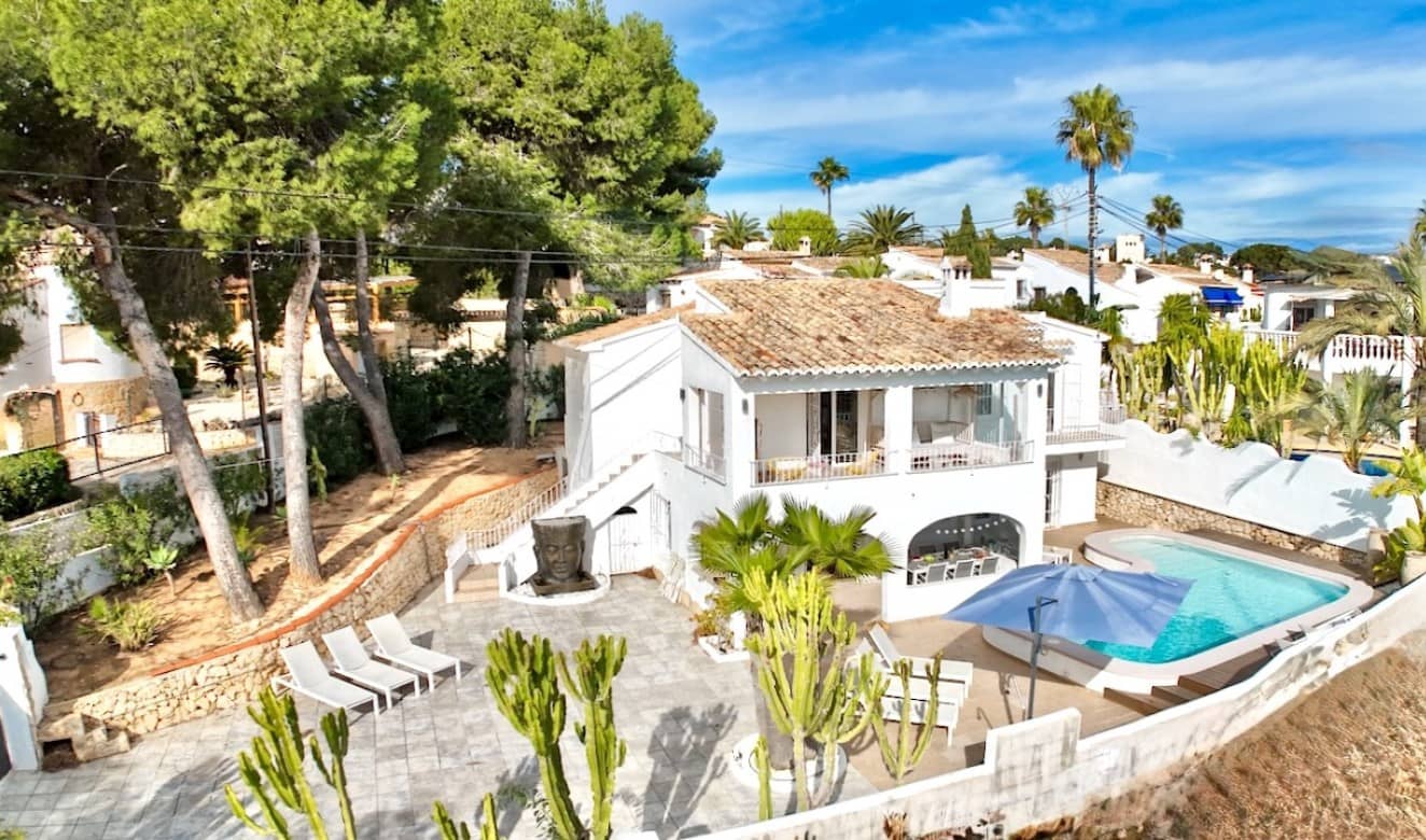 6 soveværelse Villa til salg i Moraira med swimmingpool - € 859.000 (Ref: 9699329)