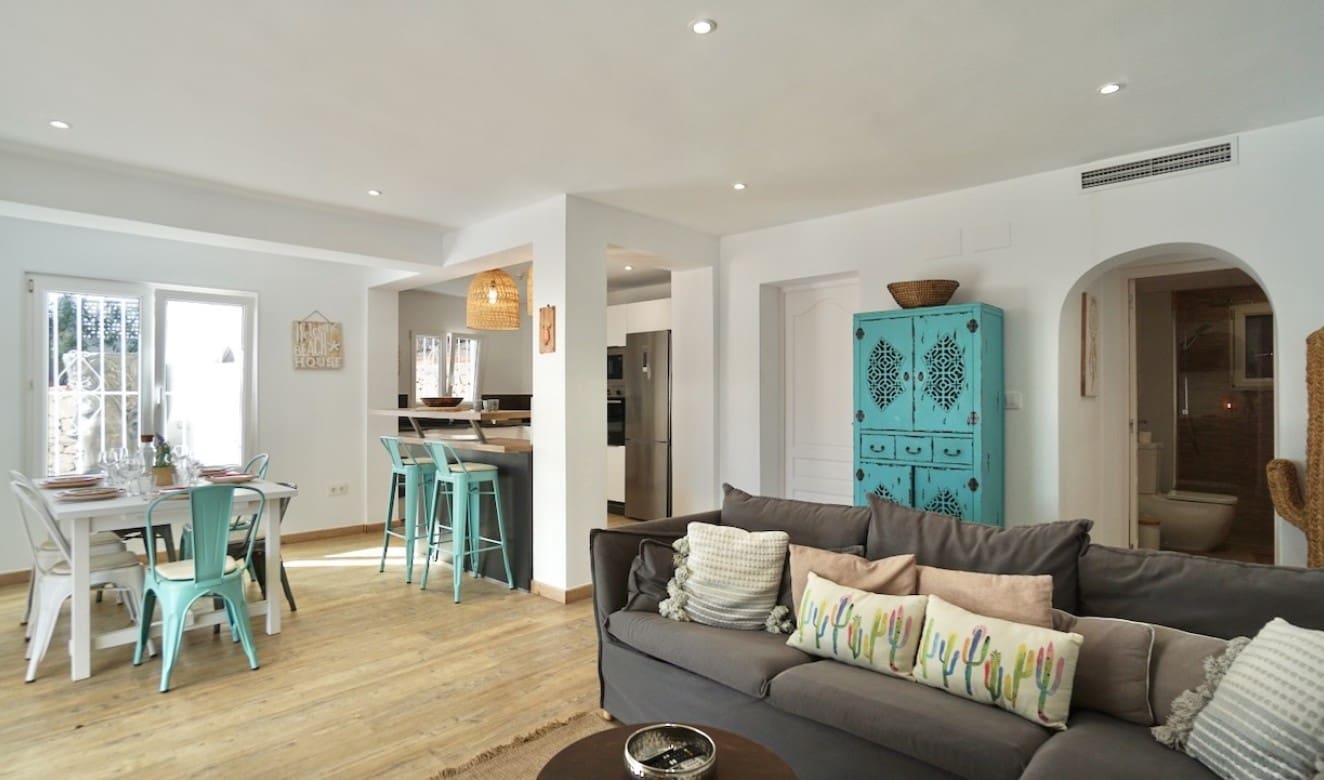 6 soveværelse Villa til salg i Moraira med swimmingpool - € 859.000 (Ref: 9699329)