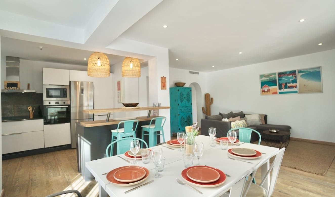 6 soveværelse Villa til salg i Moraira med swimmingpool - € 859.000 (Ref: 9699329)