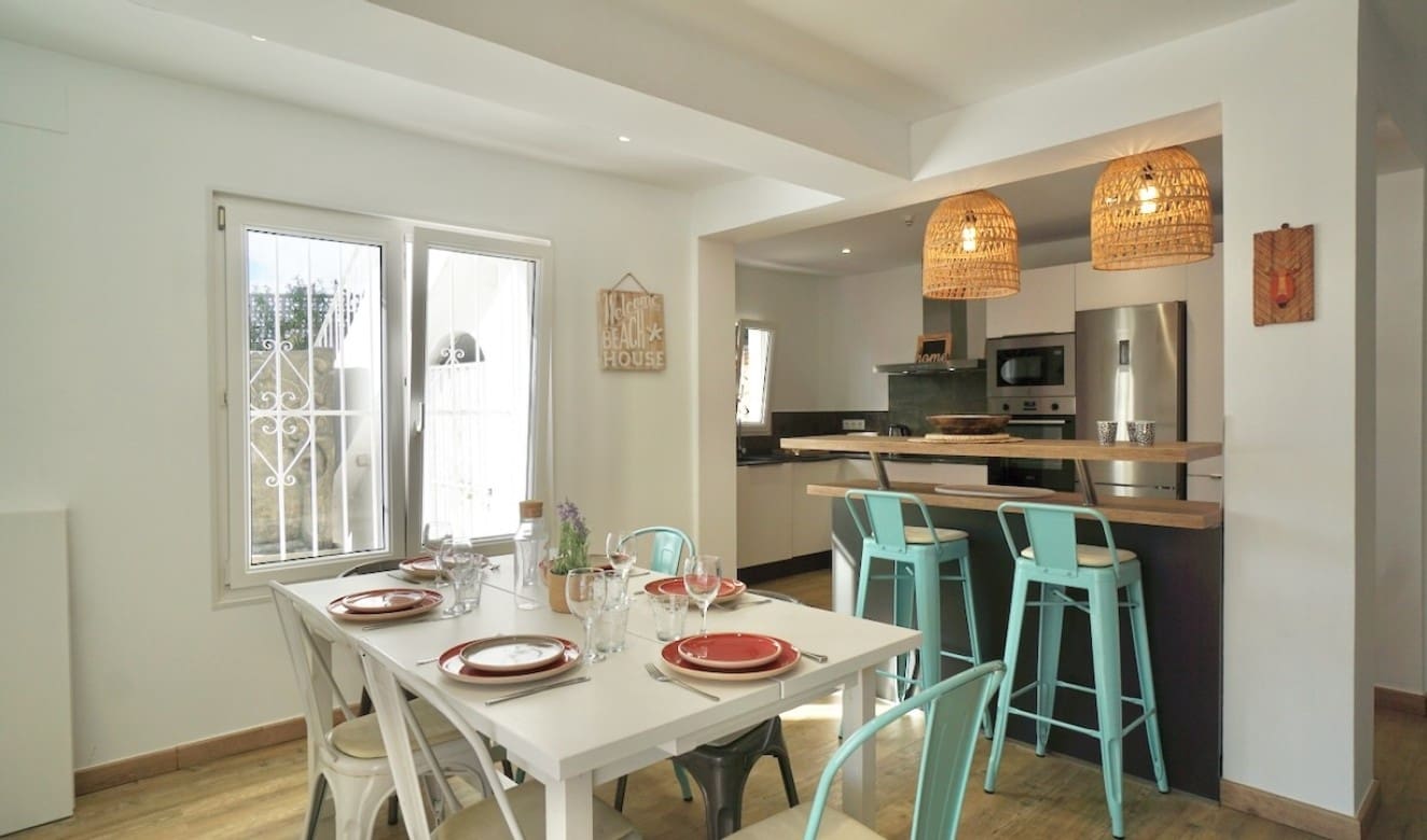 6 soveværelse Villa til salg i Moraira med swimmingpool - € 859.000 (Ref: 9699329)