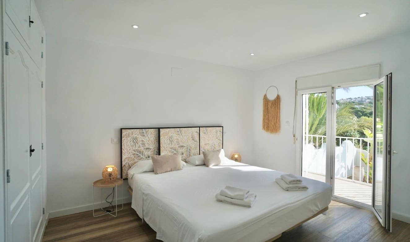 6 soveværelse Villa til salg i Moraira med swimmingpool - € 859.000 (Ref: 9699329)