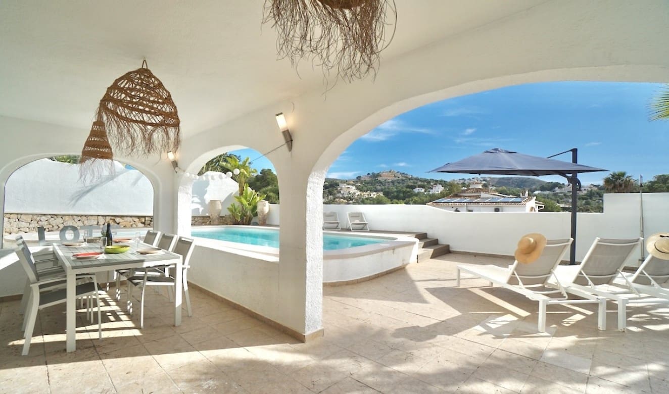 6 soveværelse Villa til salg i Moraira med swimmingpool - € 859.000 (Ref: 9699329)