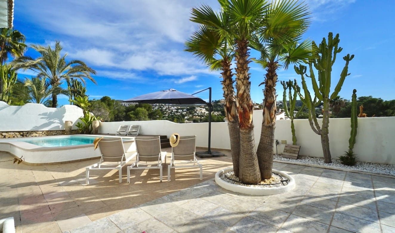 6 soveværelse Villa til salg i Moraira med swimmingpool - € 859.000 (Ref: 9699329)
