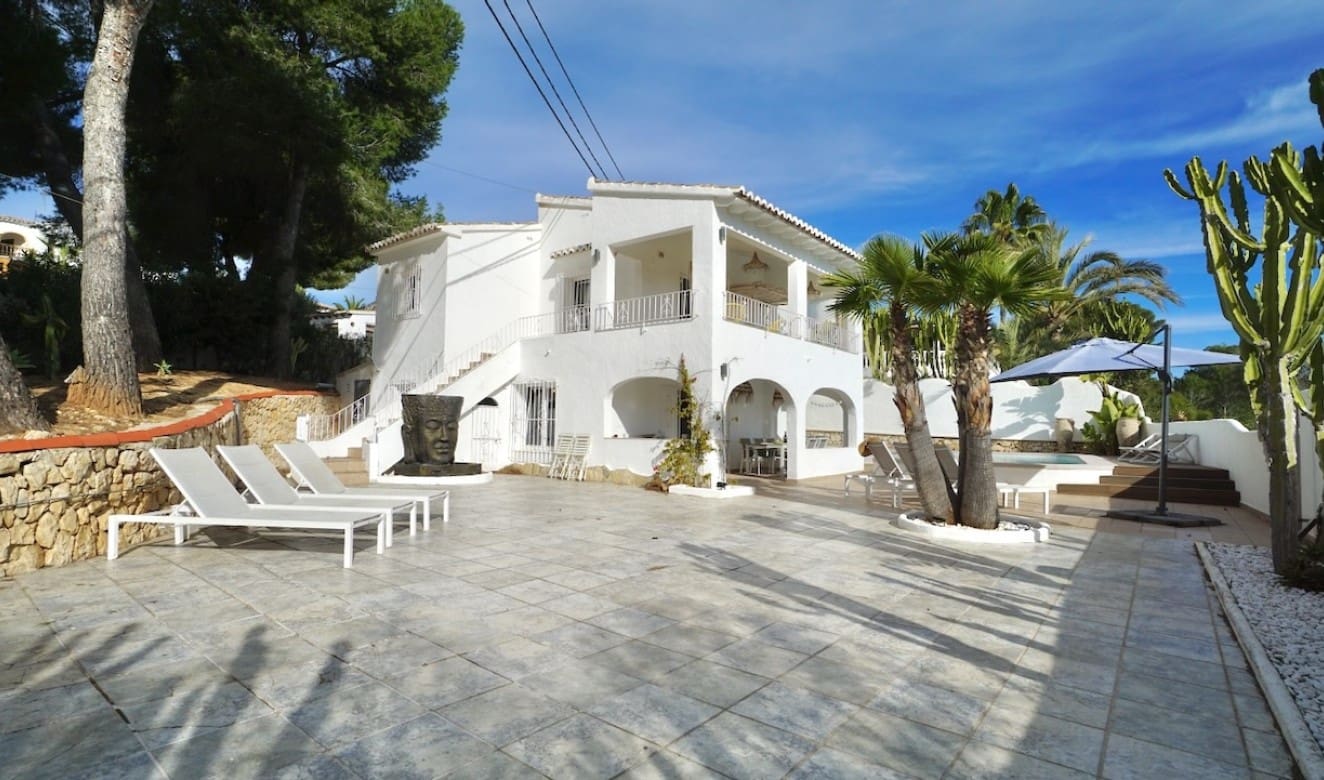 6 soveværelse Villa til salg i Moraira med swimmingpool - € 859.000 (Ref: 9699329)