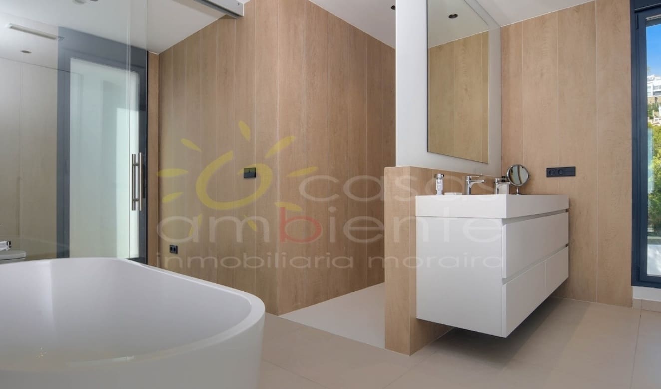 3 soveværelse Villa til salg i Moraira med swimmingpool garage - € 2.100.000 (Ref: 9699330)