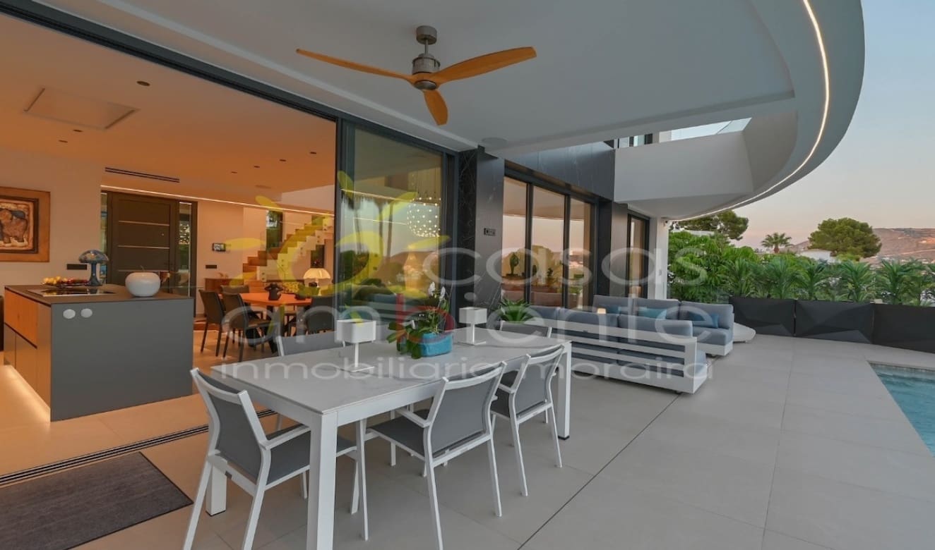 3 soveværelse Villa til salg i Moraira med swimmingpool garage - € 2.100.000 (Ref: 9699330)