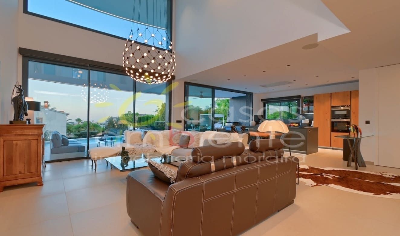 3 soveværelse Villa til salg i Moraira med swimmingpool garage - € 2.100.000 (Ref: 9699330)