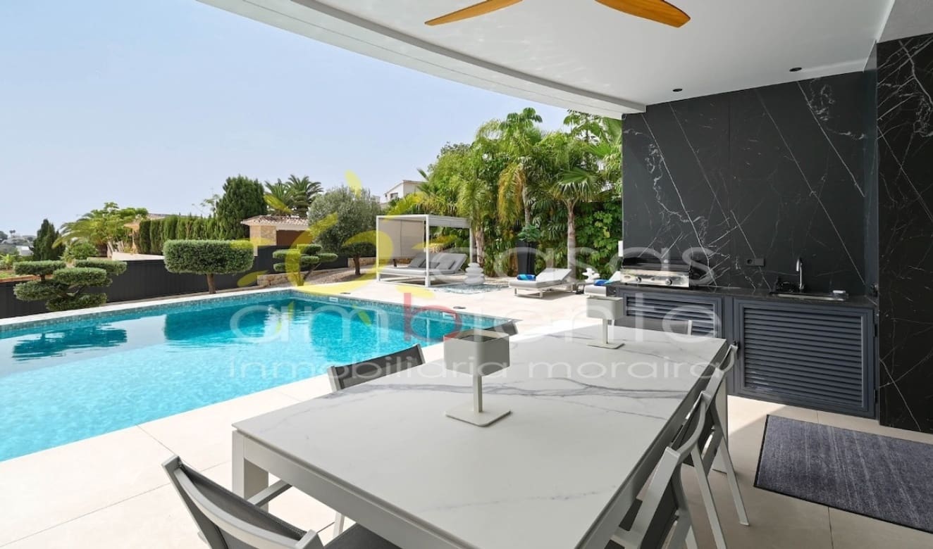 3 soveværelse Villa til salg i Moraira med swimmingpool garage - € 2.100.000 (Ref: 9699330)