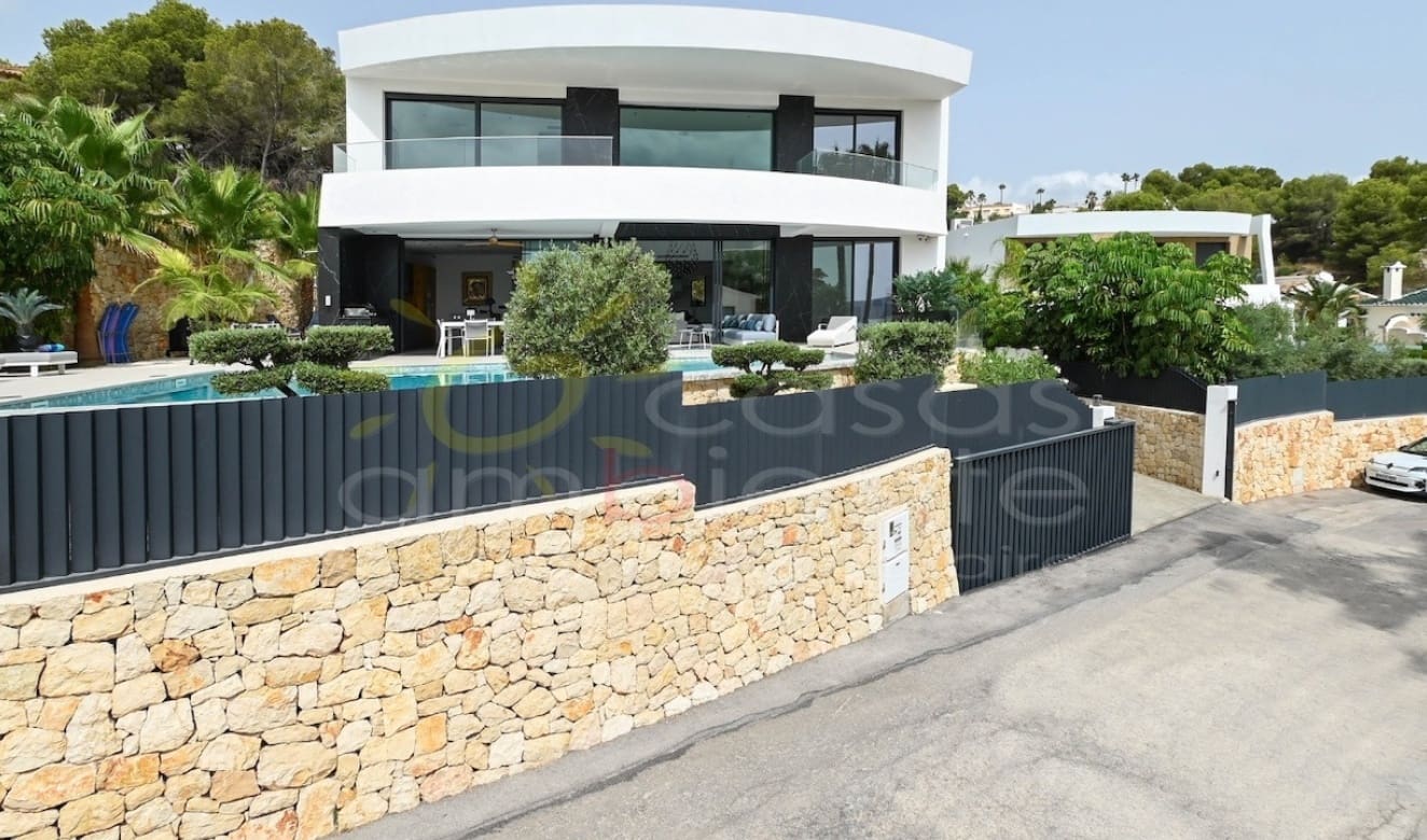 3 soveværelse Villa til salg i Moraira med swimmingpool garage - € 2.100.000 (Ref: 9699330)