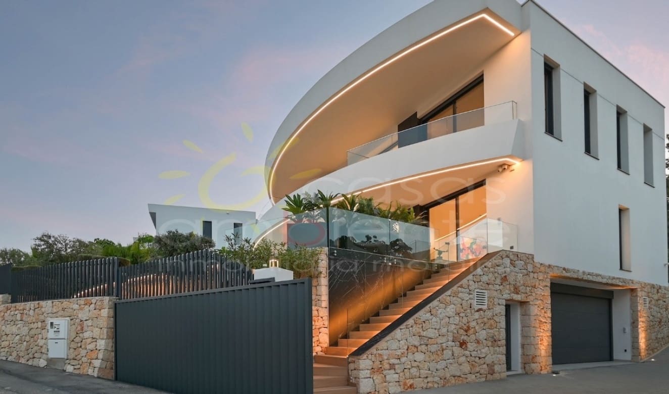 3 soveværelse Villa til salg i Moraira med swimmingpool garage - € 2.100.000 (Ref: 9699330)