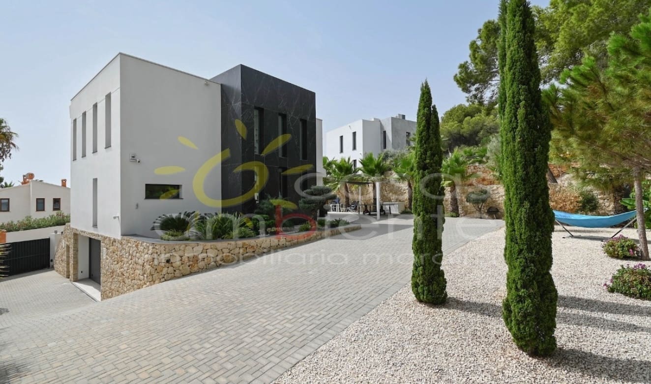 3 soveværelse Villa til salg i Moraira med swimmingpool garage - € 2.100.000 (Ref: 9699330)